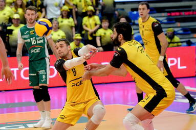 Sobota z PlusLigą: PGE Skra Bełchatów - Jastrzębski Węgiel 2:3