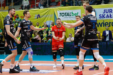 Galeria z meczu Aluron CMC Warta Zawiercie - Cerrad Enea Czarni Radom