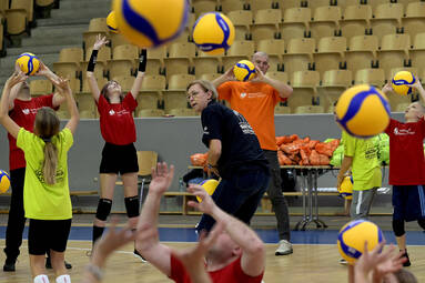 Siatkówka połączyła pokolenia w Bydgoszczy