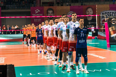 Mistrzowski set z Marką KRISPOL: Wspaniałe triumfy polskich drużyn w Europie!