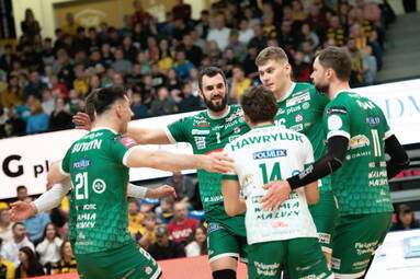 Bartłomiej Lipiński przyjmującym PGE Skry