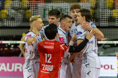 3:1 częstochowianie wygrali z PGE GiEK Skra Bełchatów [ZDJĘCIA]