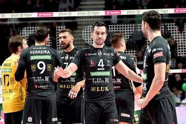 W wypełnionej przez olsztyńskich kibiców nowej Uranii  Bogdanka LUK Lublin pokonała Indykpol AZS 3:2