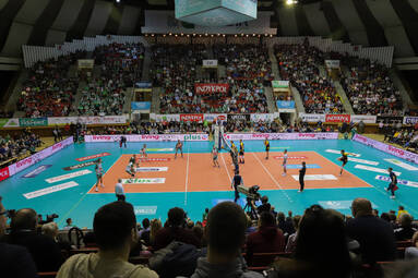 Pełna Urania obejrzała zwycięstwo PGE Skry