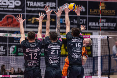 Enea Czarni Radom, mimo pewnego już spadku, z pozytywnym dla siebie wynikiem zakończyli mecz z Barkomem [ZDJĘCIA]