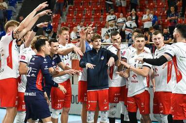 Beniaminek bez szans w Kędzierzynie-Koźlu, ZAKSA wraca na drogę zwycięstw [WIDEO]