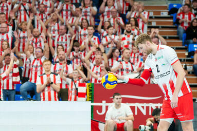 Twarda walka w Rzeszowie, gospodarze wygrywają po 5. setach [ZDJĘCIA]