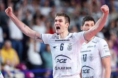 Emocje trzymały do końca w meczu Projektu i AZSu [ZDJĘCIA]