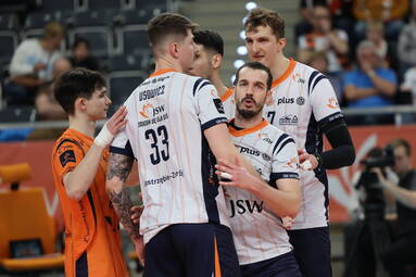 W Jastrzębiu czwarty tie-break dziewiątej kolejki dla gospodarzy [ZDJĘCIA]