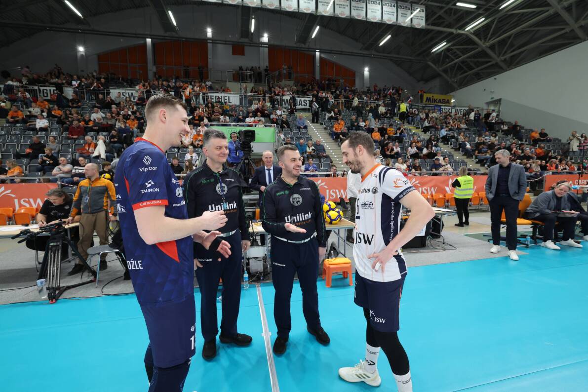 Niezwykle zacięty pojedynek w Jastrzębiu-Zdrój. Gospodarze ulegli w tie-breaku ZAKSIE Kędzierzyn-Koźle [ZDJĘCIA]