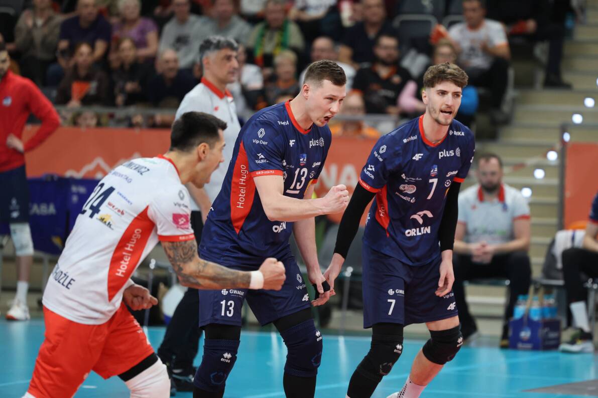 Niezwykle zacięty pojedynek w Jastrzębiu-Zdrój. Gospodarze ulegli w tie-breaku ZAKSIE Kędzierzyn-Koźle [ZDJĘCIA]