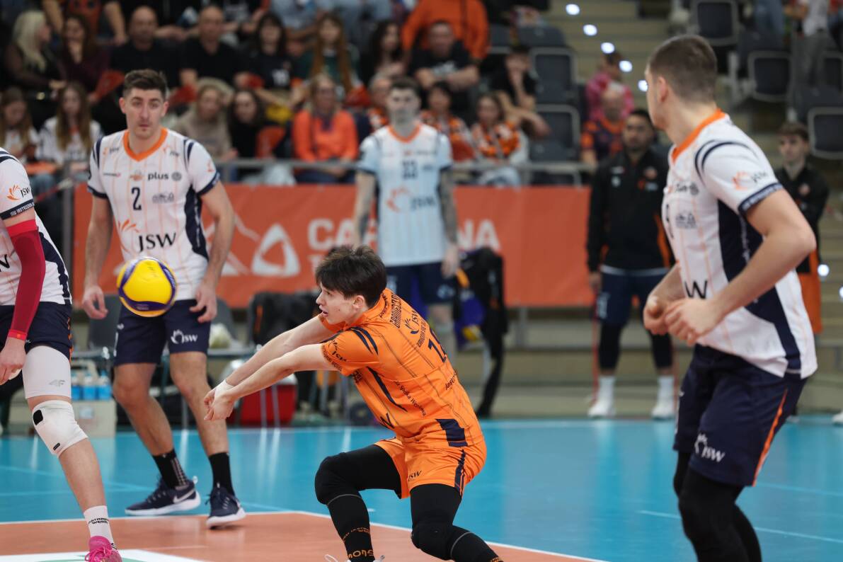 Niezwykle zacięty pojedynek w Jastrzębiu-Zdrój. Gospodarze ulegli w tie-breaku ZAKSIE Kędzierzyn-Koźle [ZDJĘCIA]