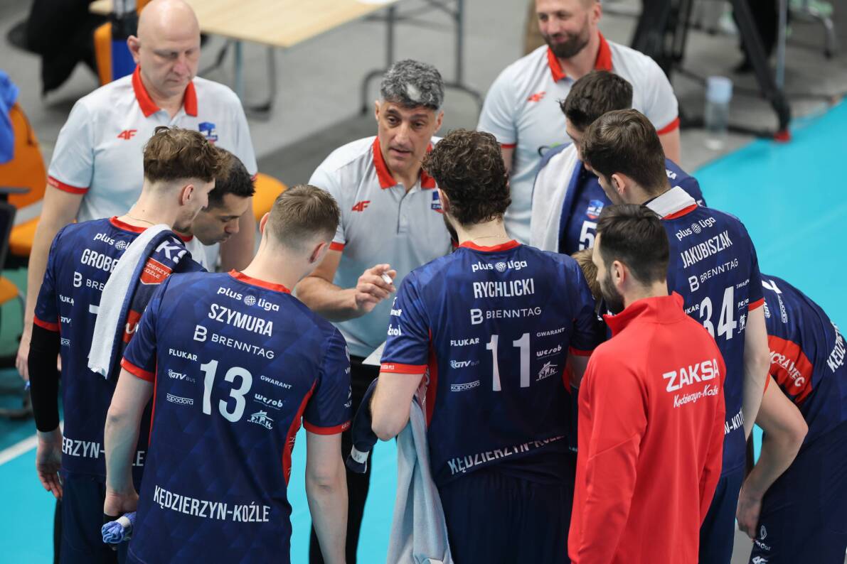 Niezwykle zacięty pojedynek w Jastrzębiu-Zdrój. Gospodarze ulegli w tie-breaku ZAKSIE Kędzierzyn-Koźle [ZDJĘCIA]