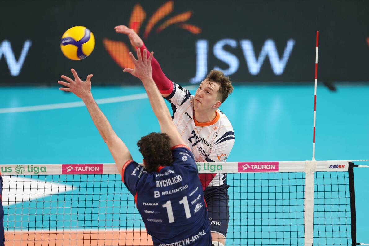 Niezwykle zacięty pojedynek w Jastrzębiu-Zdrój. Gospodarze ulegli w tie-breaku ZAKSIE Kędzierzyn-Koźle [ZDJĘCIA]