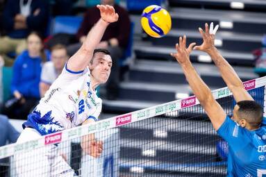 Nikt nie chce spaść z PlusLigi! Cuprum Stilon Gorzów wygrywa w Suwałkach [WIDEO]