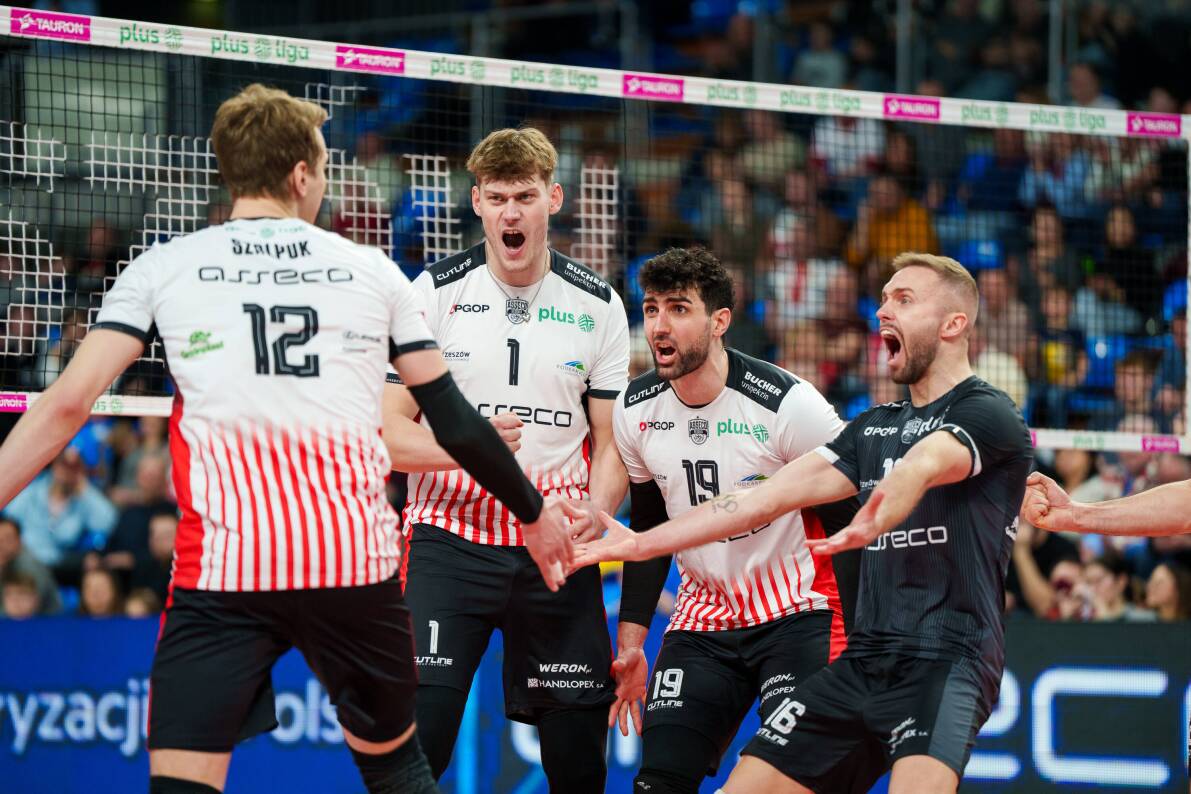 Tylko w jednym secie siatkarze InPostu ChKS Chełm postawili się silniejszemu przeciwnikowi w Rzeszowie [ZDJĘCIA]