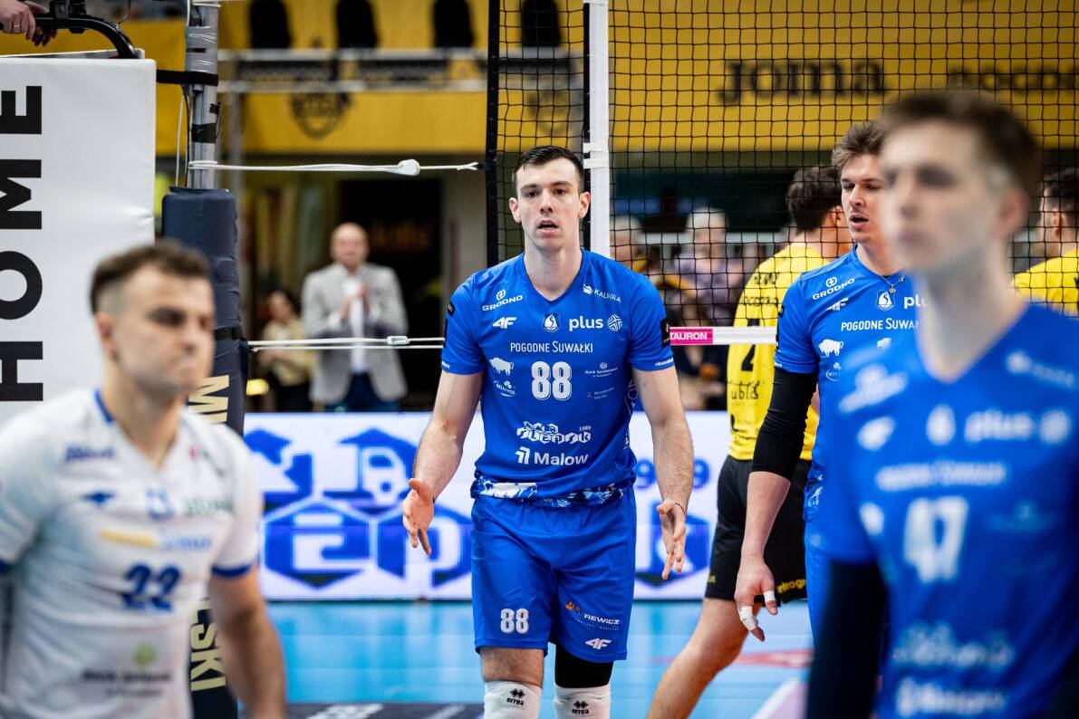 Siatkarze BOGDANKI LUK Lublin musieli się mocno zmobilizować, by po pięciu setach pokonać gości z Suwałk [ZDJĘCIA]