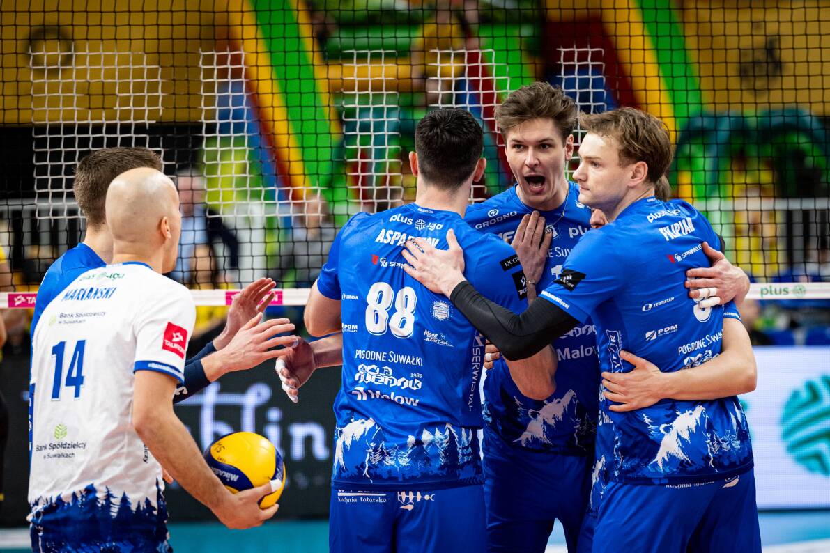 Siatkarze BOGDANKI LUK Lublin musieli się mocno zmobilizować, by po pięciu setach pokonać gości z Suwałk [ZDJĘCIA]