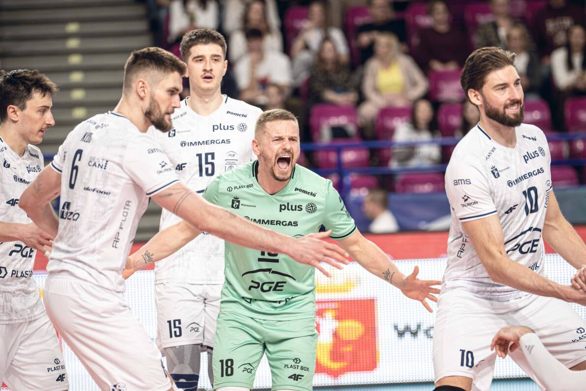 Mimo początkowych problemów gospodarzy, mecz w Warszawie bez zaskoczenia [ZDJĘCIA]