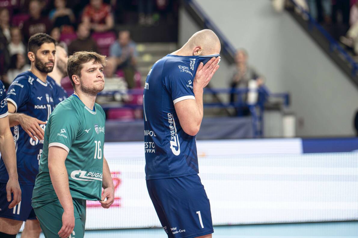 Mimo początkowych problemów gospodarzy, mecz w Warszawie bez zaskoczenia [ZDJĘCIA]