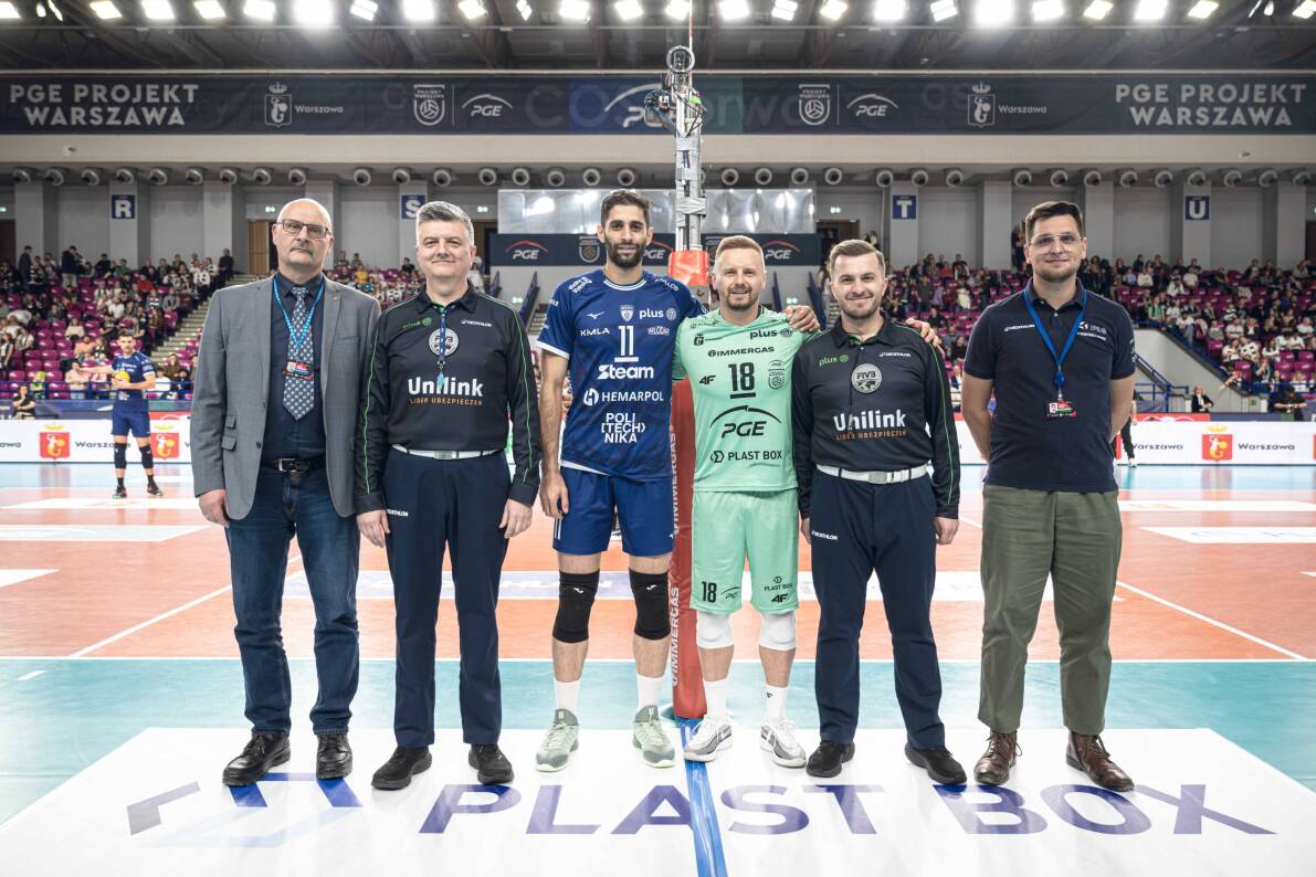 Mimo początkowych problemów gospodarzy, mecz w Warszawie bez zaskoczenia [ZDJĘCIA]