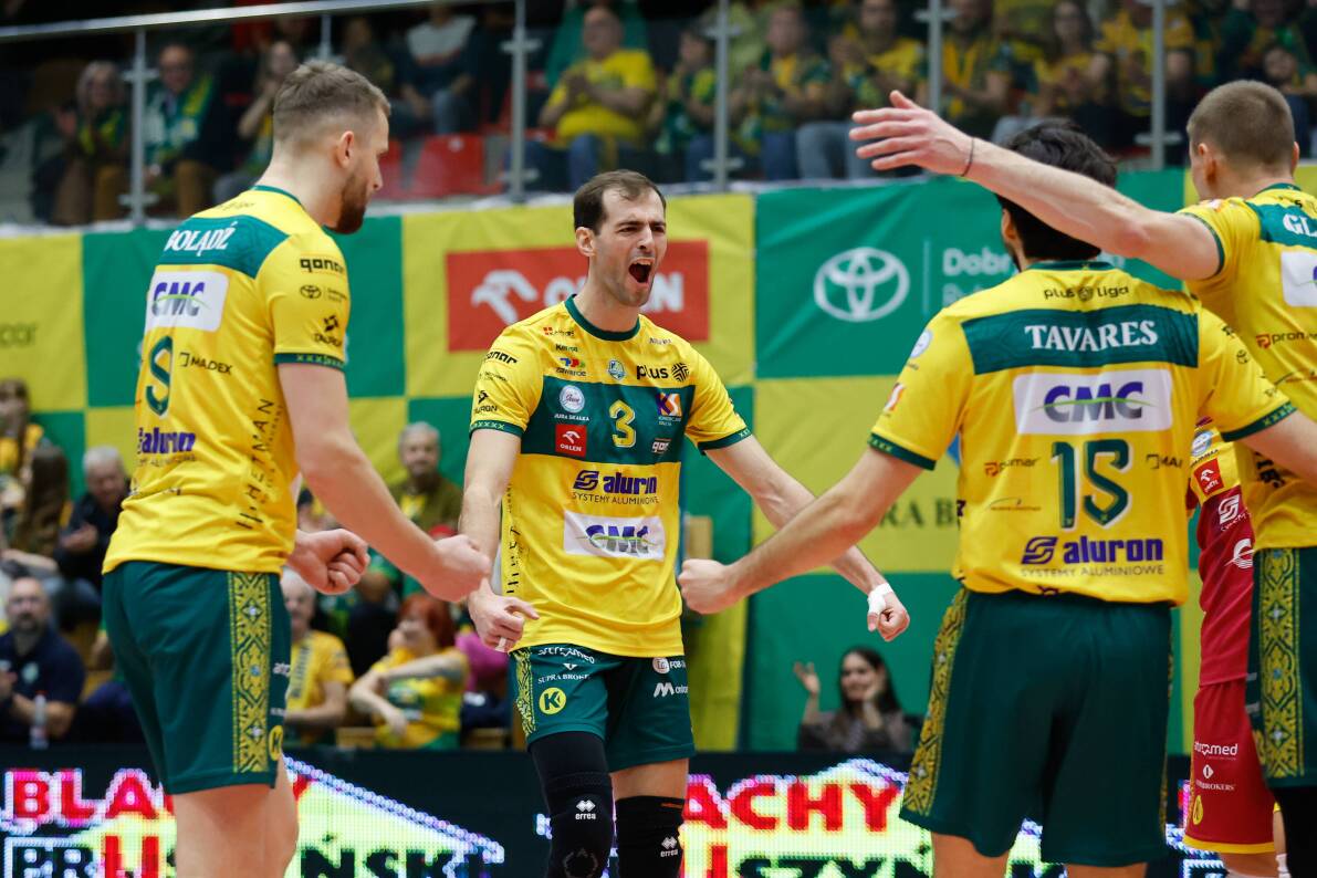 Aluron CMC Warta Zawiercie trzyma się na fotelu lidera i pokonuje czwarty w lidze Indykpol AZS Olsztyn [ZDJĘCIA]