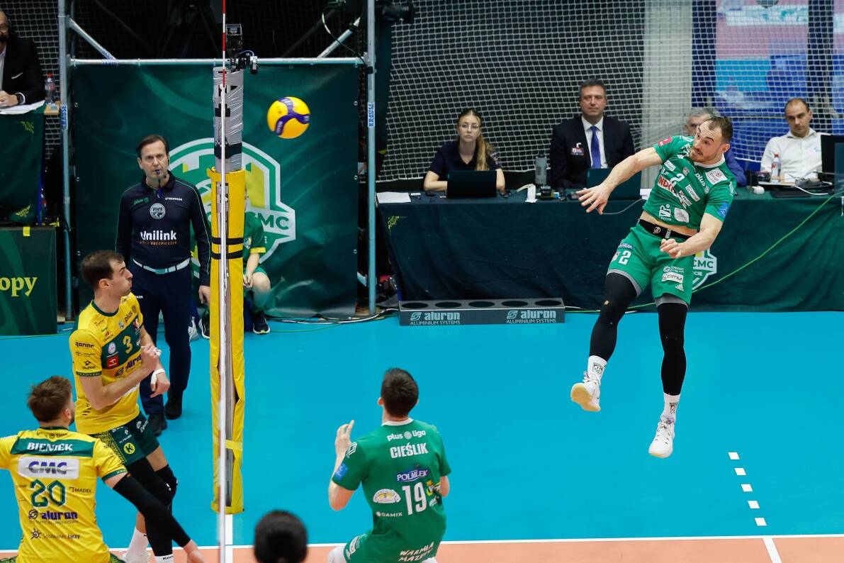 Aluron CMC Warta Zawiercie trzyma się na fotelu lidera i pokonuje czwarty w lidze Indykpol AZS Olsztyn [ZDJĘCIA]