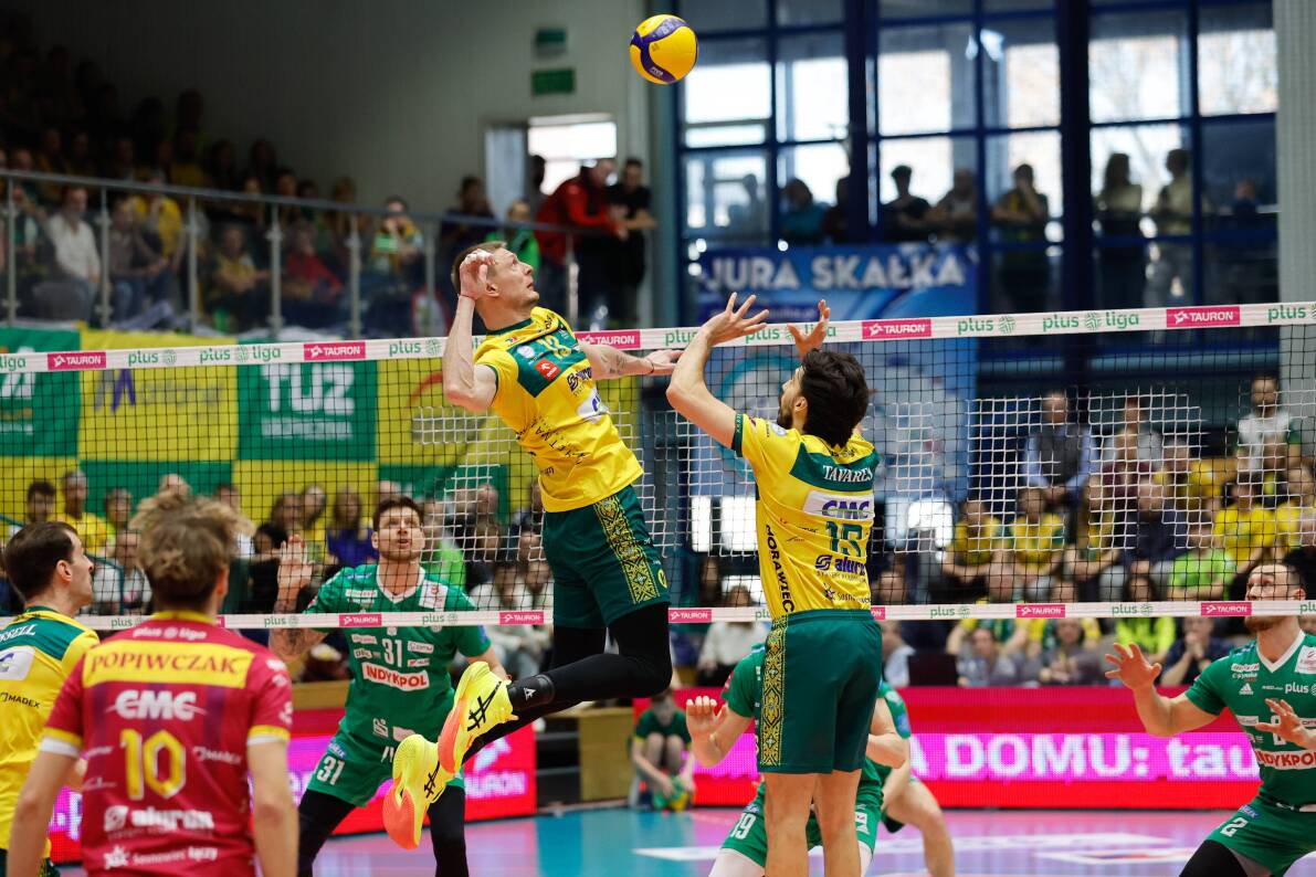 Aluron CMC Warta Zawiercie trzyma się na fotelu lidera i pokonuje czwarty w lidze Indykpol AZS Olsztyn [ZDJĘCIA]