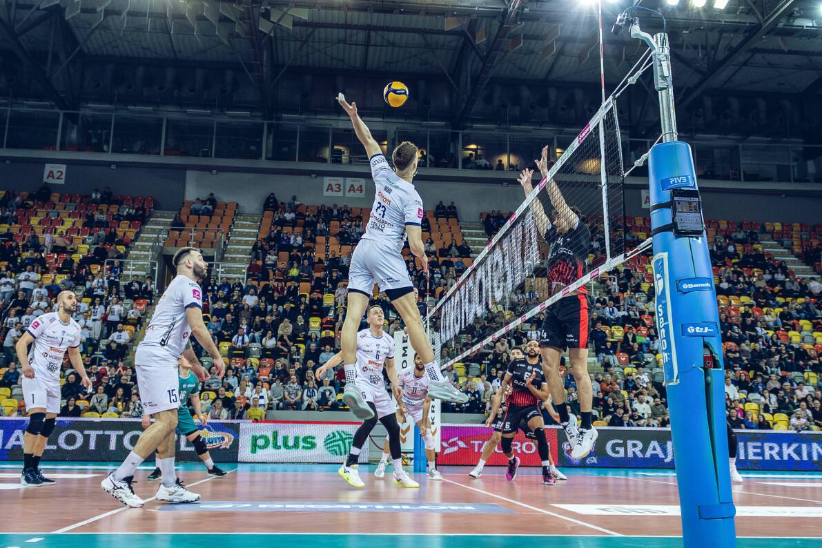 Asseco Resovia Rzeszów zabiera ze sobą trzy punkty z Częstochowy [ZDJĘCIA]