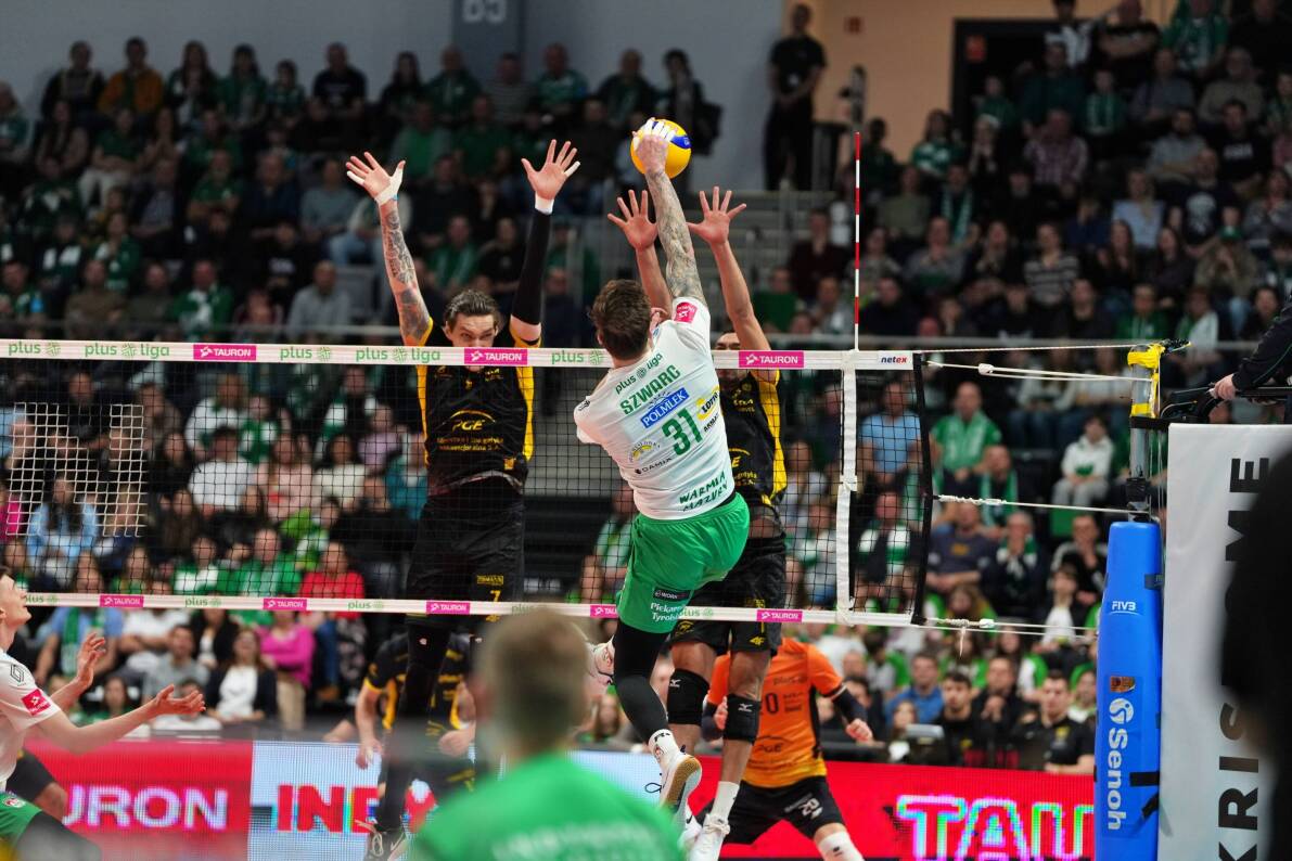 Olsztyńscy kibice siatkówki w hali Urania radowali się zwycięstwem swoich zawodników [ZDJĘCIA]