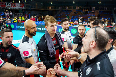 Asseco Resovia Rzeszów łatwo i szybko wygrała z Barkomem Każany Lwów [ZDJĘCIA]