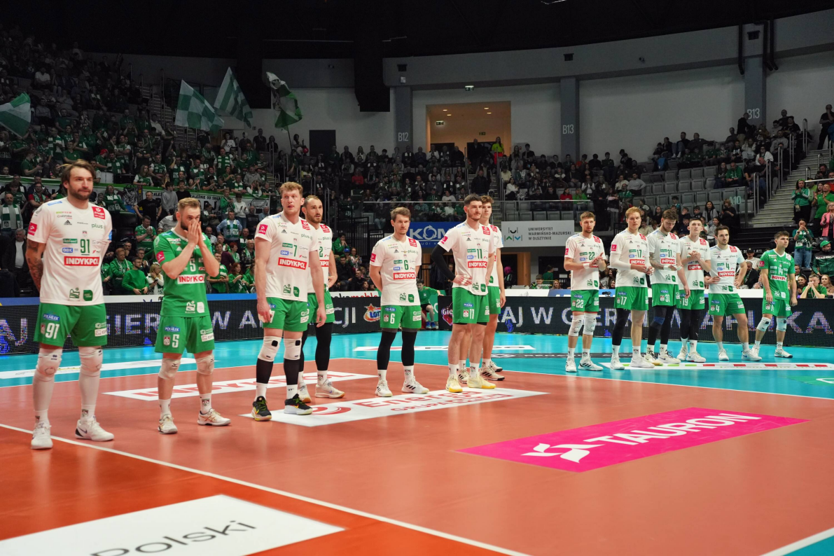 Indykpol AZS Olsztyn umocnił swoją pozycję w ósemce, InPost ChKS Chełm jeszcze musi walczyć, by być pewnym utrzymania w PlusLidze [ZDJĘCIA] 