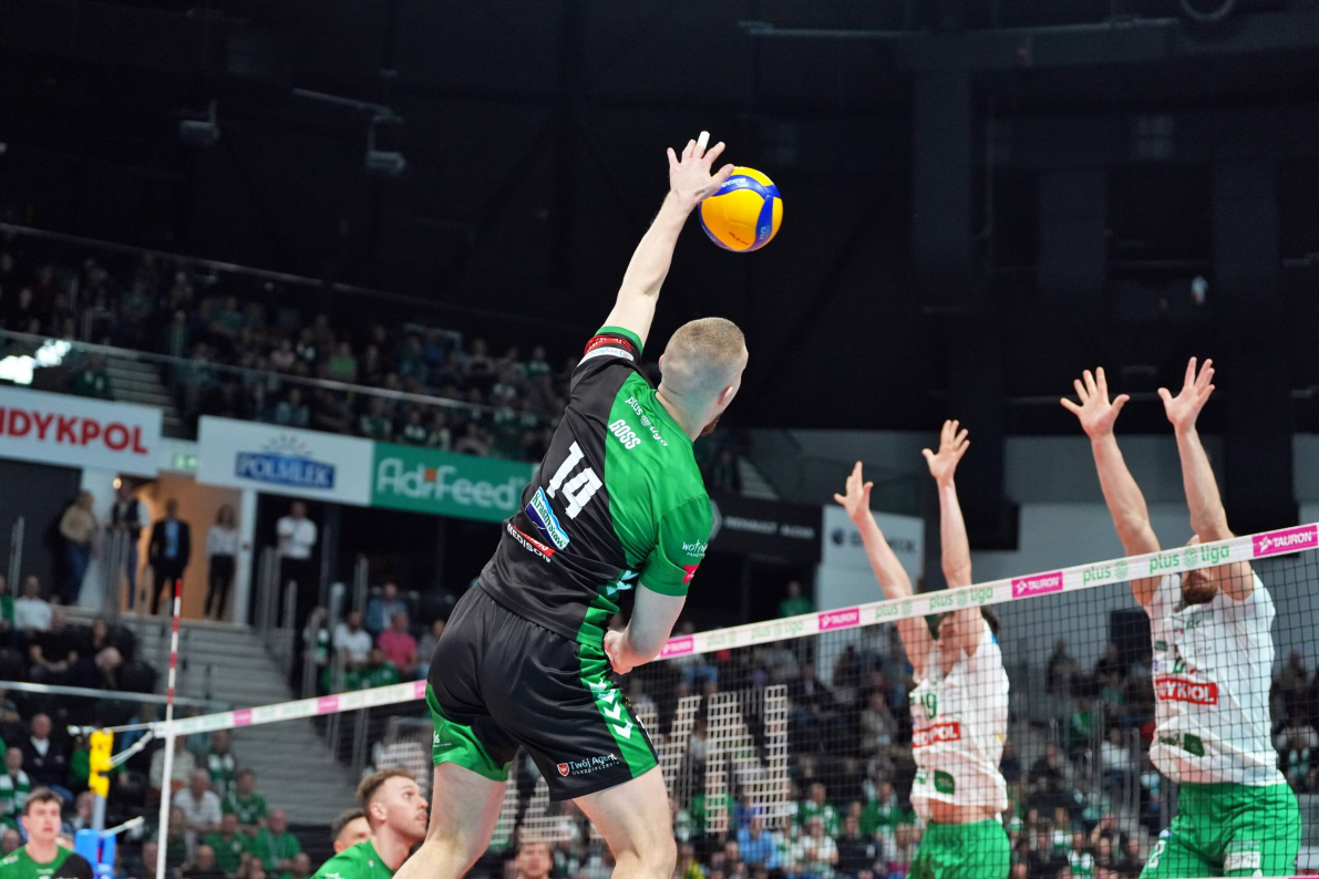 Indykpol AZS Olsztyn umocnił swoją pozycję w ósemce, InPost ChKS Chełm jeszcze musi walczyć, by być pewnym utrzymania w PlusLidze [ZDJĘCIA] 