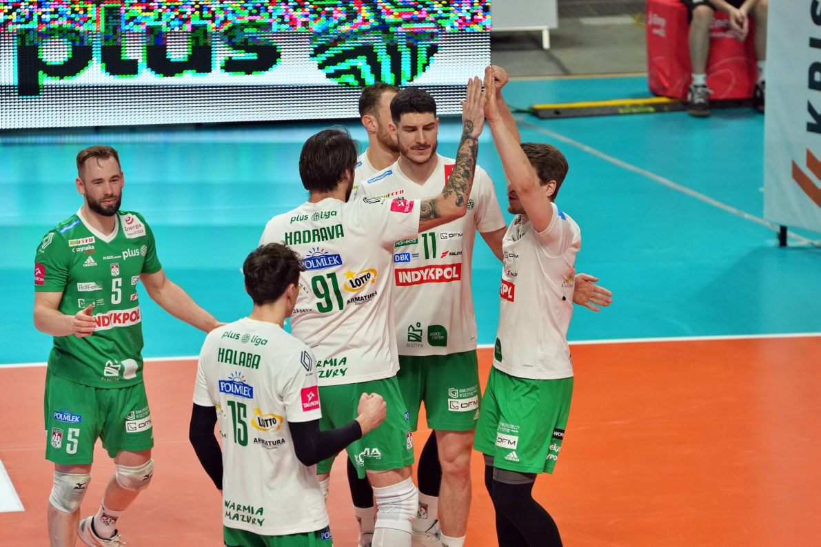 Indykpol AZS Olsztyn umocnił swoją pozycję w ósemce, InPost ChKS Chełm jeszcze musi walczyć, by być pewnym utrzymania w PlusLidze [ZDJĘCIA] 
