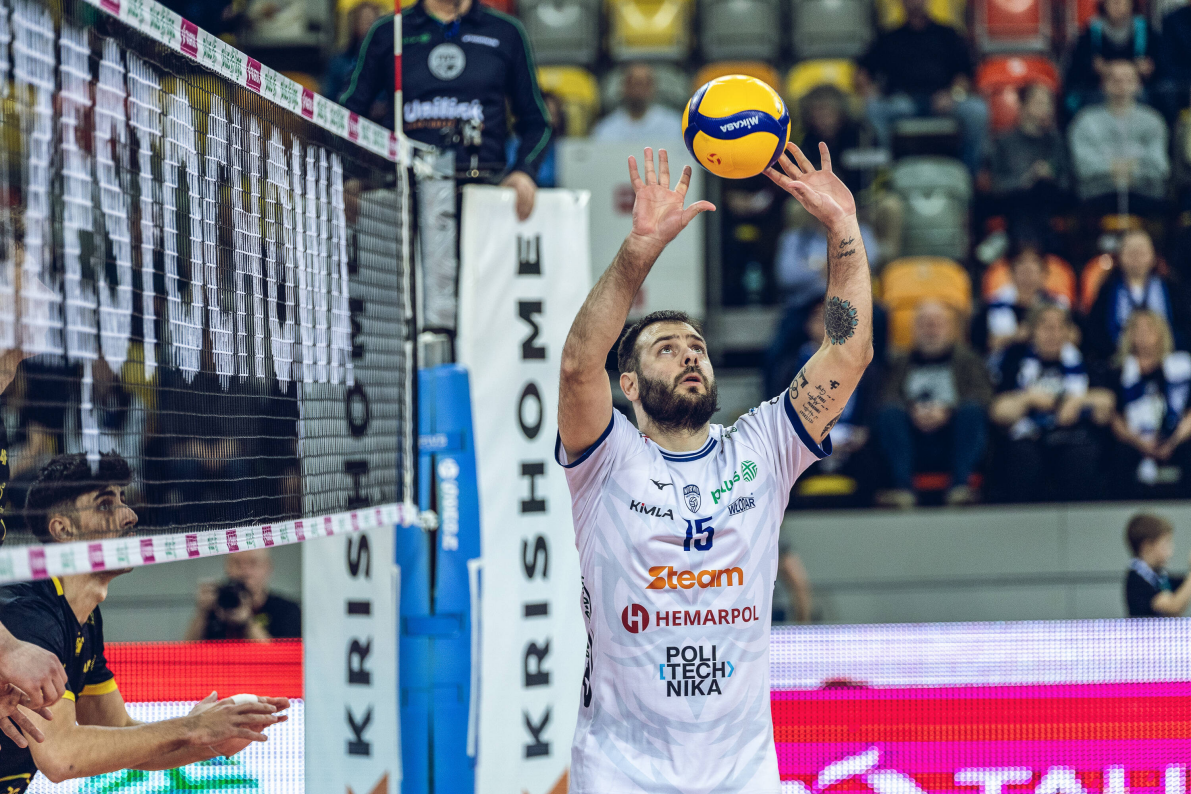 Zawiercie króluje, ZAKSA rzutem na taśmę w ósemce - koniec fazy zasadniczej PlusLigi: podsumowanie 25. i 26. kolejki