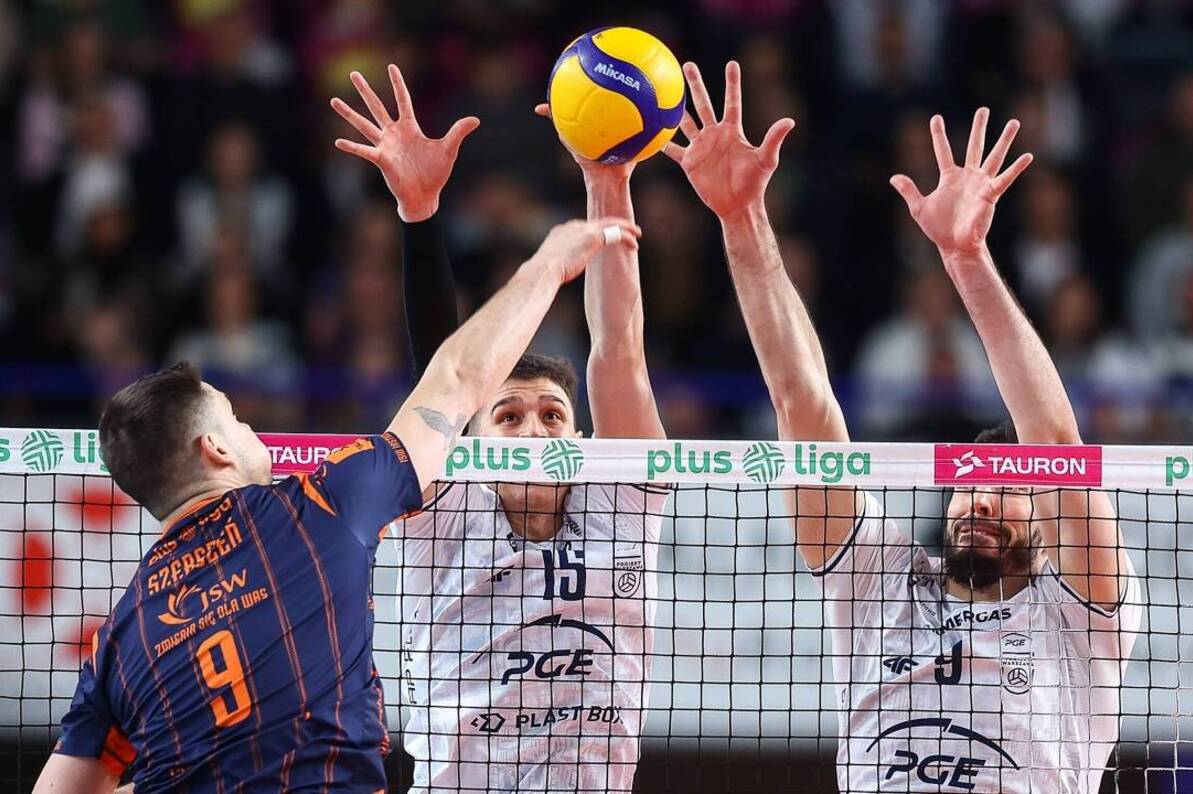 Były emocje, nie było niespodzianki. PGE Projekt Warszawa świetnie rozpoczął fazę play-off PlusLigi [WIDEO]