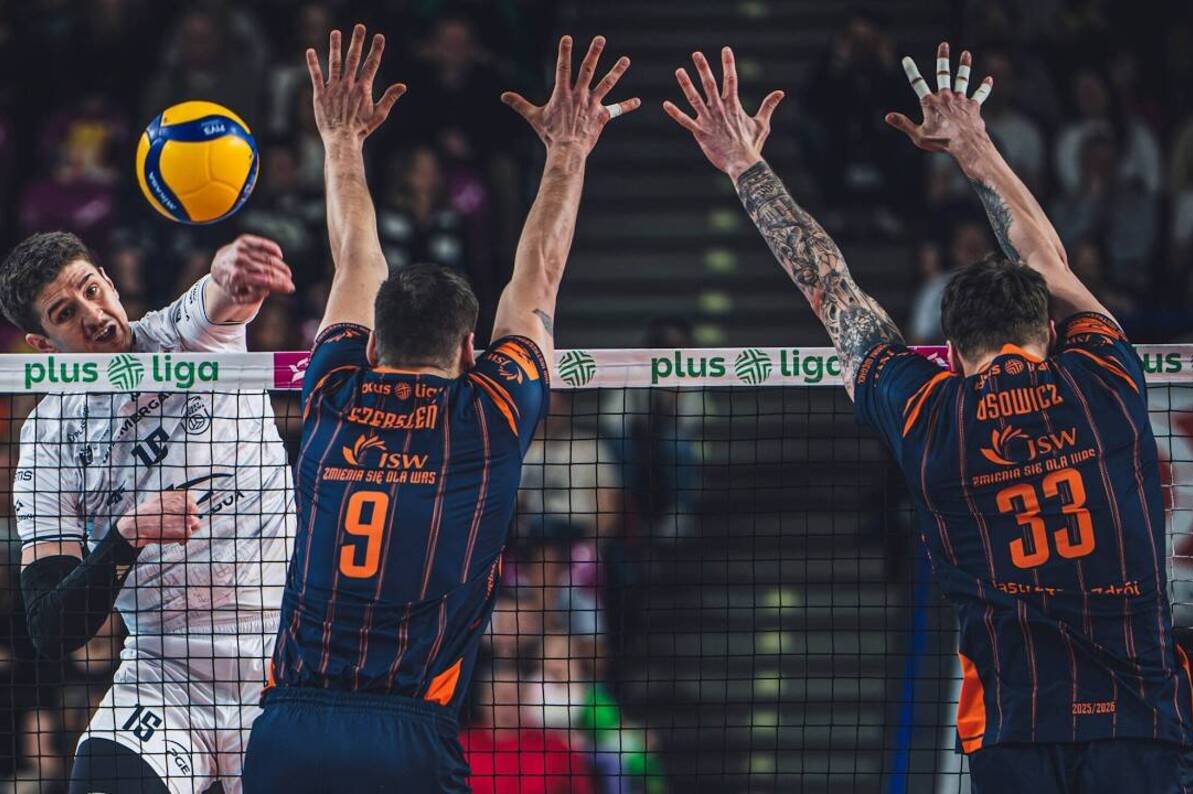 PGE Projekt Warszawa w półfinale PlusLigi. JSW Jastrzębski Węgiel zakończył sezon [WIDEO]