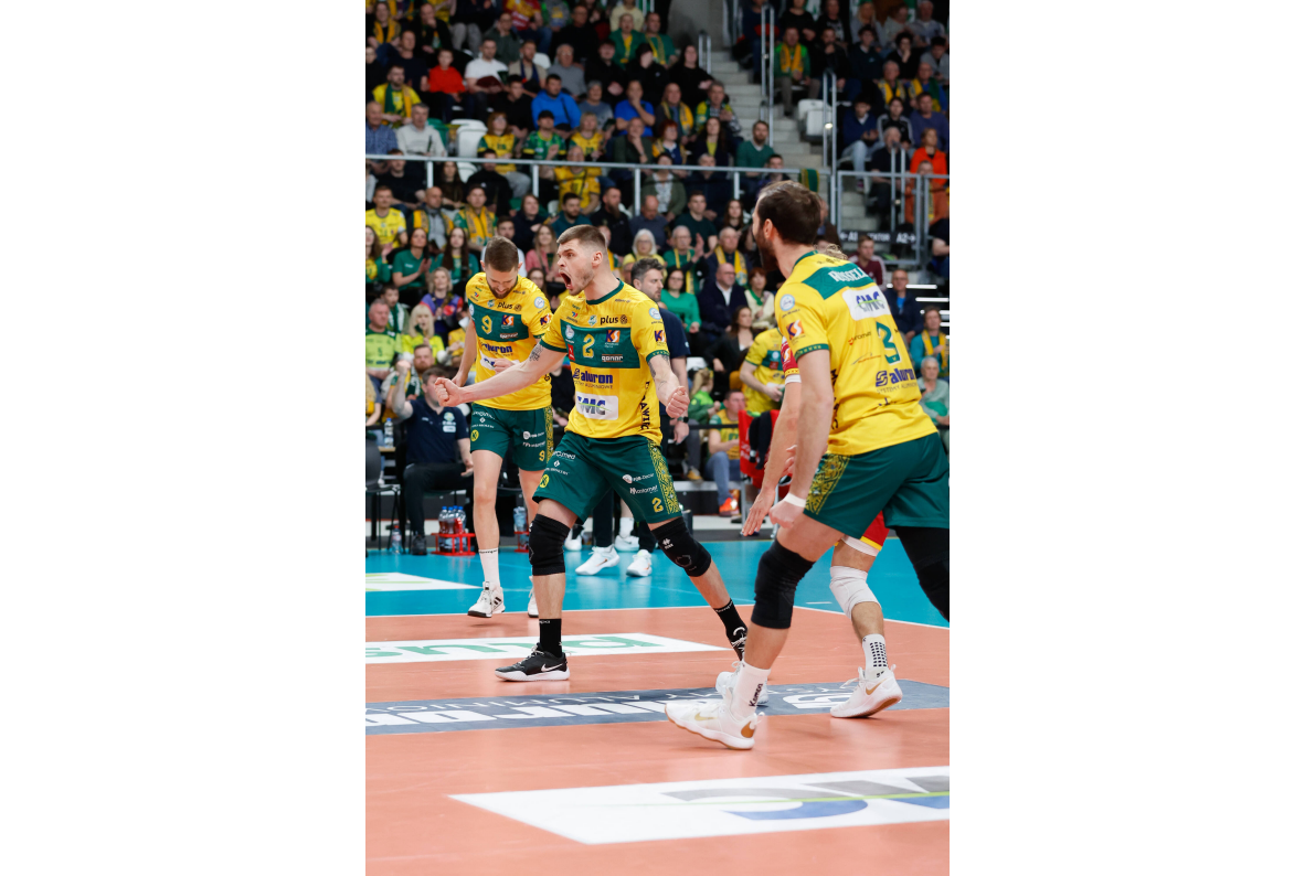  Aluron CMC Warta Zawiercie wygrywa trzeci mecz z ZAKSĄ i to oni zmierzą się z Asseco Resovią w półfinale [ZDJĘCIA]