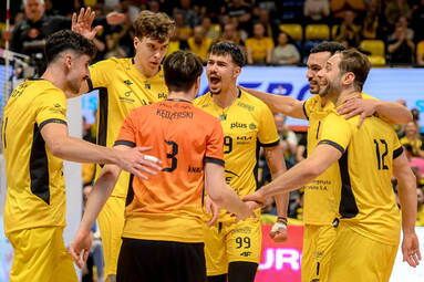 Niesamowity zwrot akcji w Bełchatowie. Olsztyn, mimo prowadzenia uległ PGE GiEK SKRZE w tie-breaku [ZDJĘCIA]
