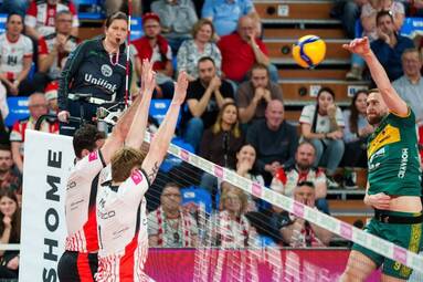 Aluron CMC Warta Zawiercie pierwszym finalistą, Asseco Resovia bez wygranego seta [WIDEO]