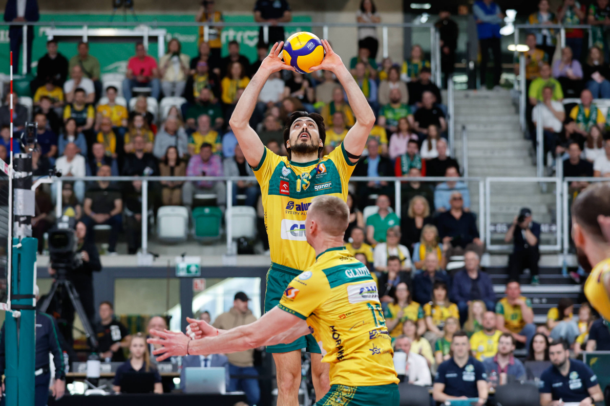 W pierwszym finałowym starciu gigantów siatkówki 3:0 wygrywa Aluron CMC Warta Zawiercie [ZDJĘCIA]
