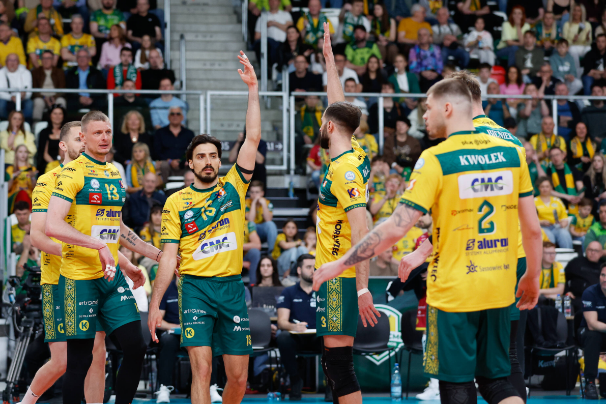 W pierwszym finałowym starciu gigantów siatkówki 3:0 wygrywa Aluron CMC Warta Zawiercie [ZDJĘCIA]