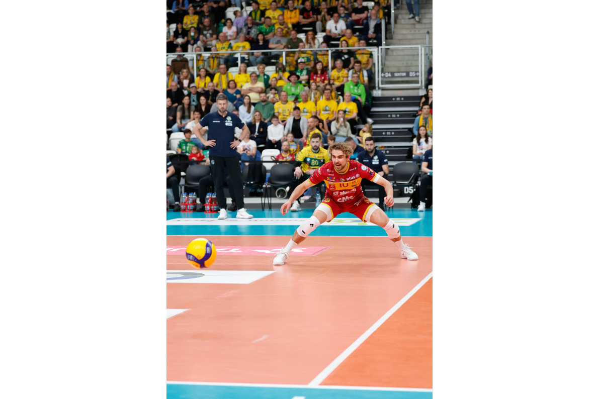 W pierwszym finałowym starciu gigantów siatkówki 3:0 wygrywa Aluron CMC Warta Zawiercie [ZDJĘCIA]