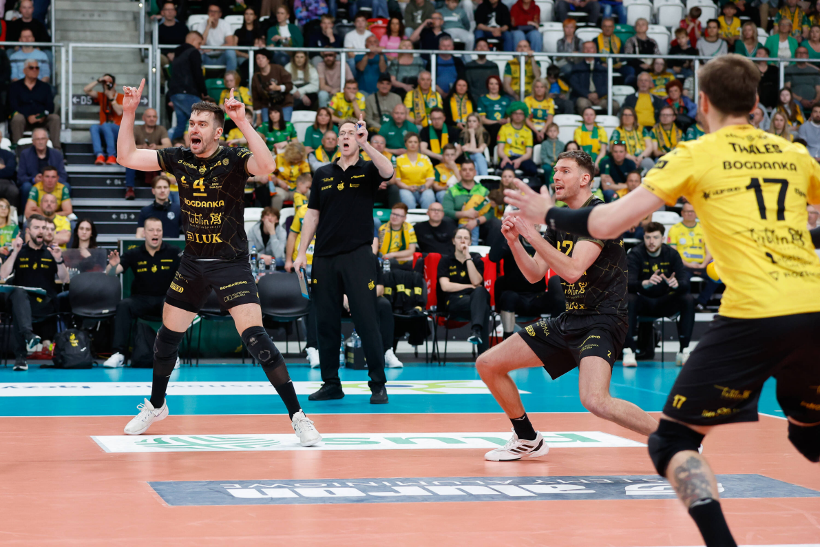 W pierwszym finałowym starciu gigantów siatkówki 3:0 wygrywa Aluron CMC Warta Zawiercie [ZDJĘCIA]