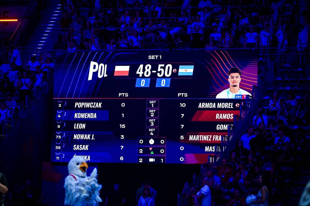 Plecy bolały od stania, ale za to pisała się historia. Niezwykły set i ważne zwycięstwo