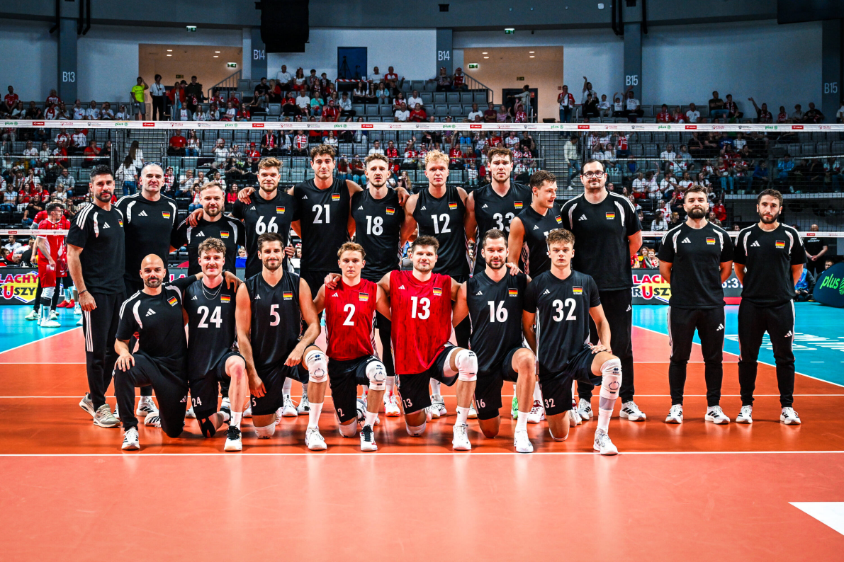 Mecz towarzyski Polska vs. Niemcy w Olsztynie. Urania pełna kibiców, a Polacy wygrywają w świetnym stylu [ZDJCIA]