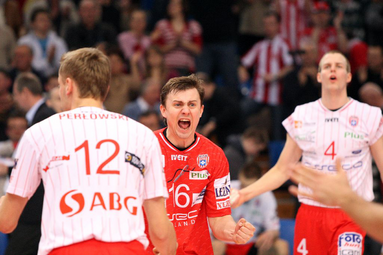 Memoriał Zdzisława Ambroziaka: wygrane PGE Skry i Domexu